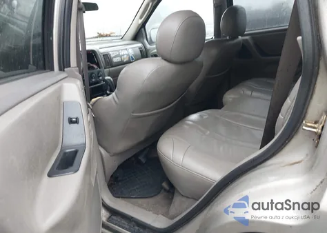 2004 Jeep Grand Cherokee Laredo z USA, uszkodzony, nr VIN 1J4GX48S14C187657